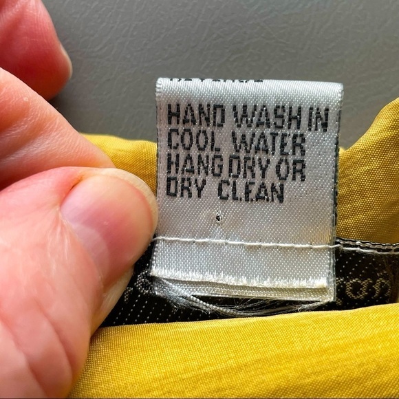 Vintage 100% Silk Bohemian Tunic Blouse – Golden Yellow – Size Medium - Picture 9 of 11